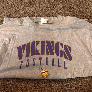 MID 2000s Vikings Tee